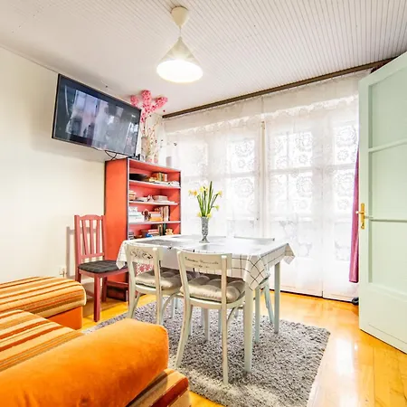Lejlighed Karos Vintage House *